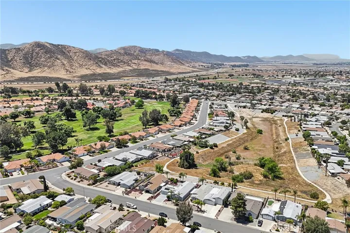 1601 Ailanthus, Hemet, California 92545