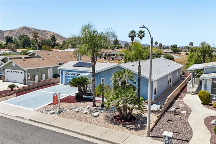 1601 Ailanthus, Hemet, California 92545