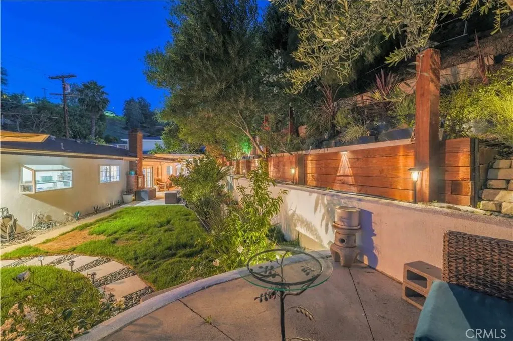 Private entertainer's yard at 4772 Excelente Drive.