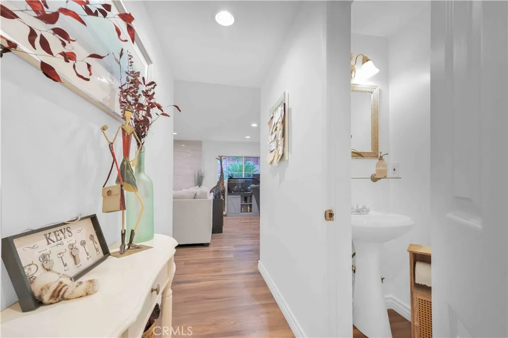 Alternate view of the entryway at 4772 Excelente Drive.