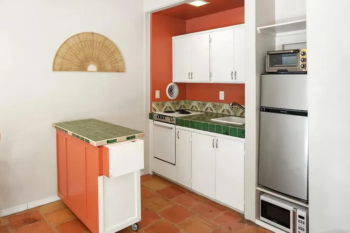 fc313e5197f206f21e9c909f2f2c9b8d-uncropp