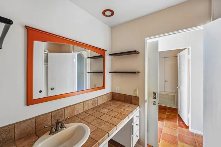 10-web-or-mls-Cortez Ln 139-S0805-010