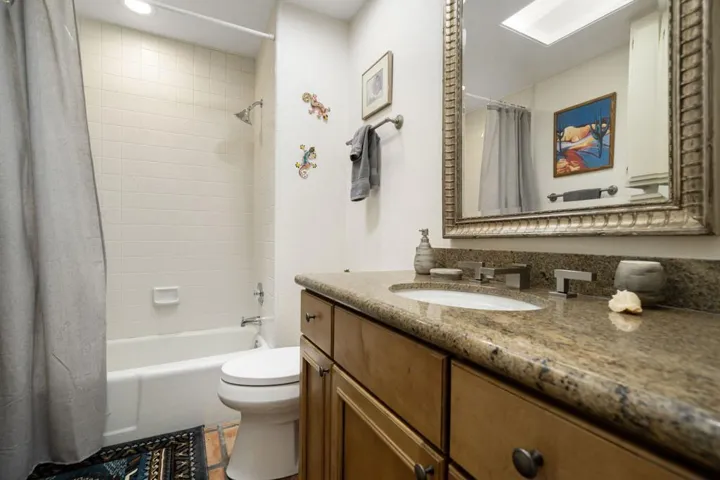 35-web-or-mls-BLWArapahoeDr_OPMG_0825_03