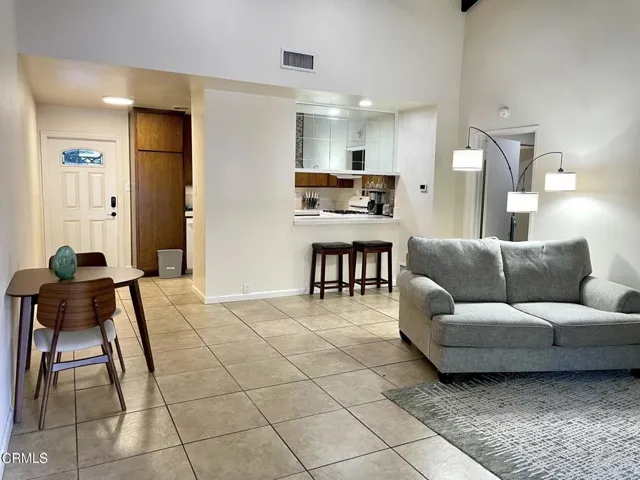 Living/Dining Area