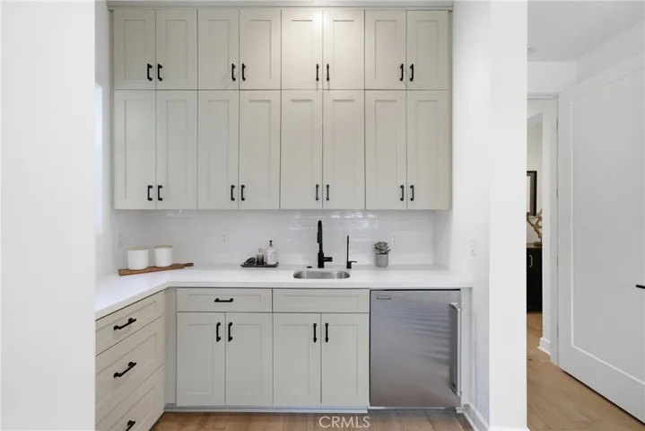 Downstairs Junior Master Suite Kitchenette