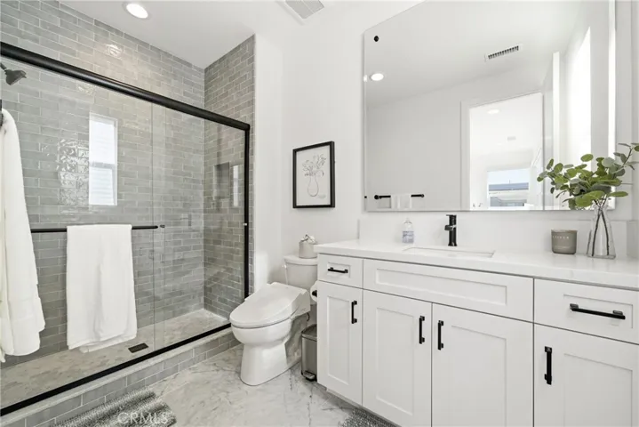 Upstairs Bedroom's Bathroom #3