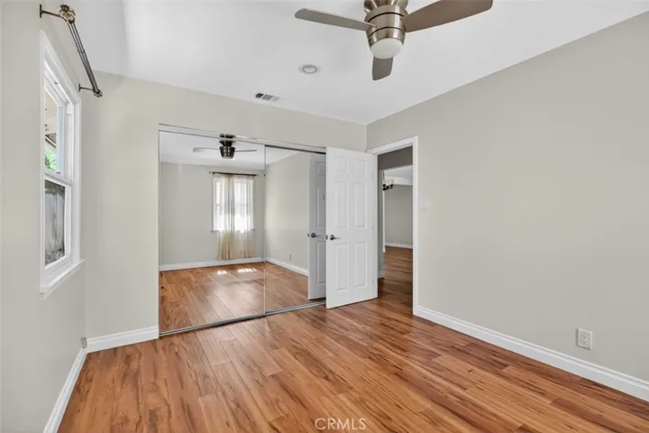 8007 Louise, Northridge, California 91325