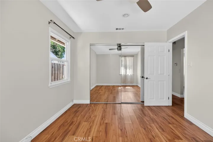 8007 Louise, Northridge, California 91325