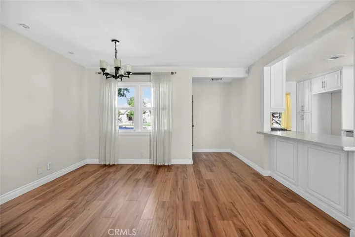 8007 Louise, Northridge, California 91325