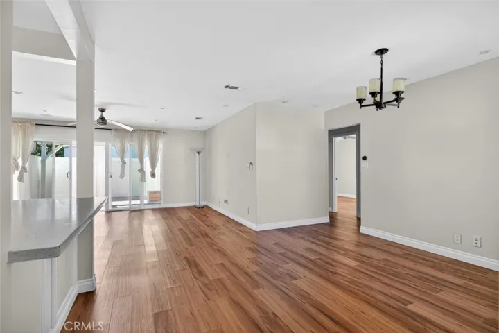 8007 Louise, Northridge, California 91325