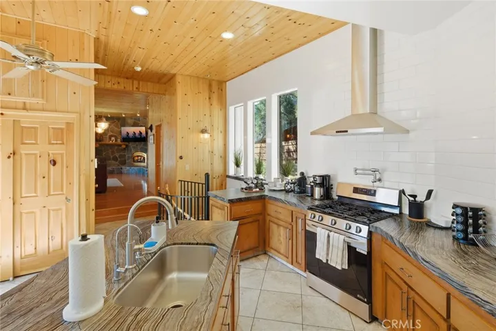 43686 Colusa Drive, Big Bear Lake, California 92315