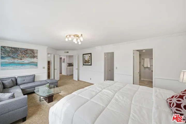 8972 Sailport Drive, Huntington Beach, California 92646