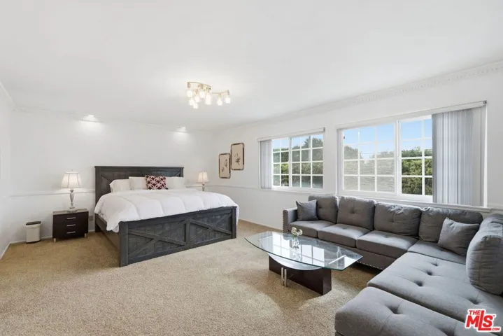 8972 Sailport Drive, Huntington Beach, California 92646