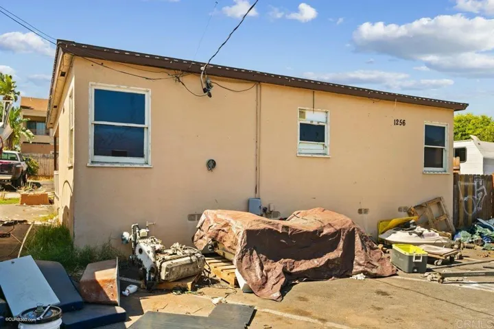 1256 N 1st Street, El Cajon, California 92021