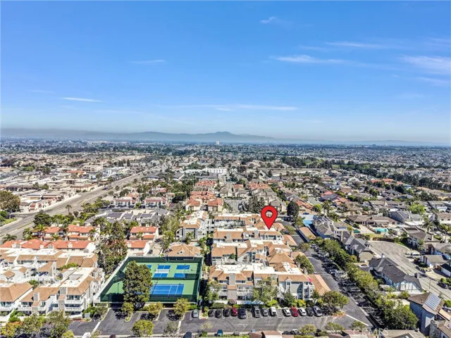 4682 Warner Avenue C304, Huntington Beach, California 92649