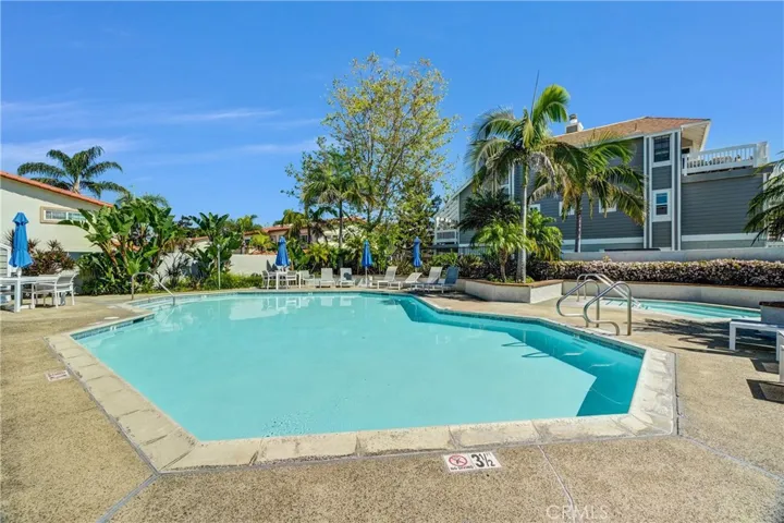 4682 Warner Avenue C304, Huntington Beach, California 92649