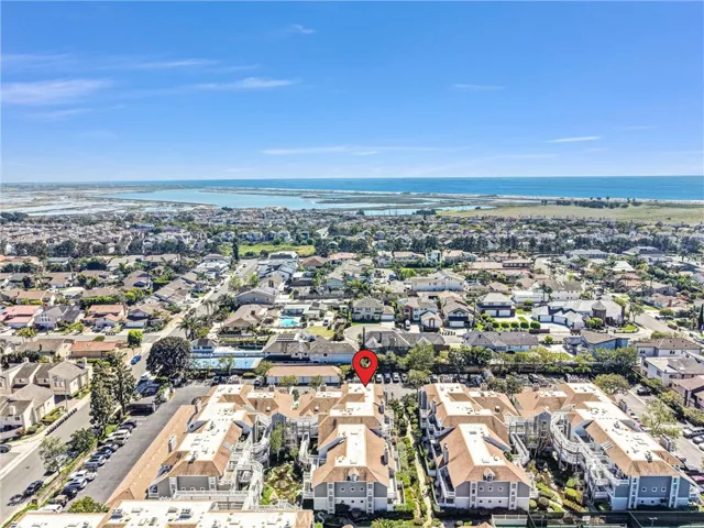 4682 Warner Avenue C304, Huntington Beach, California 92649