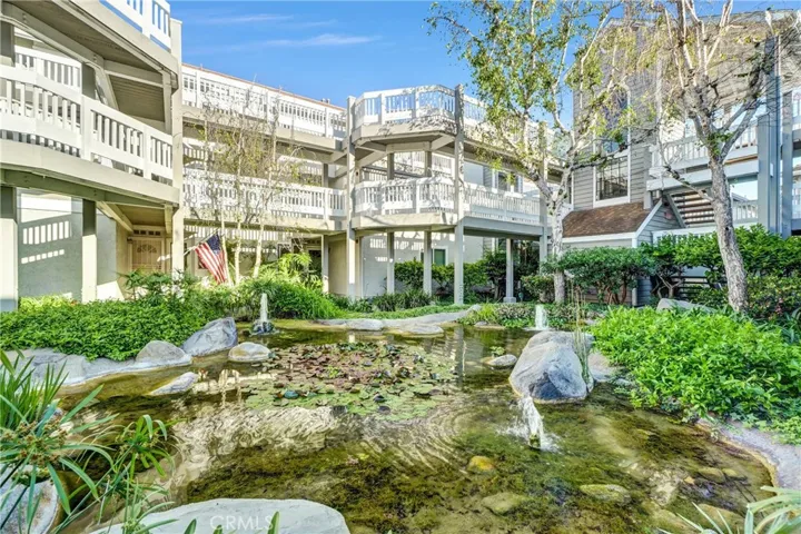 4682 Warner Avenue C304, Huntington Beach, California 92649