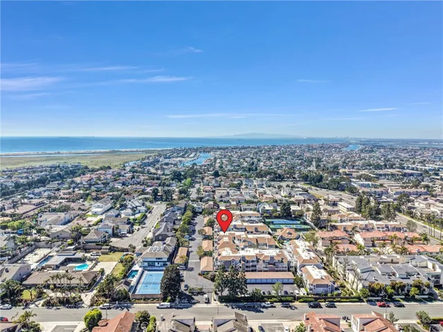 4682 Warner Avenue C304, Huntington Beach, California 92649