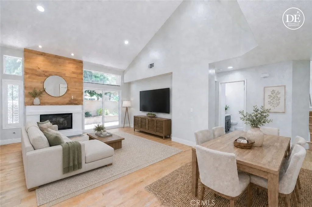 Family room, virtual staging