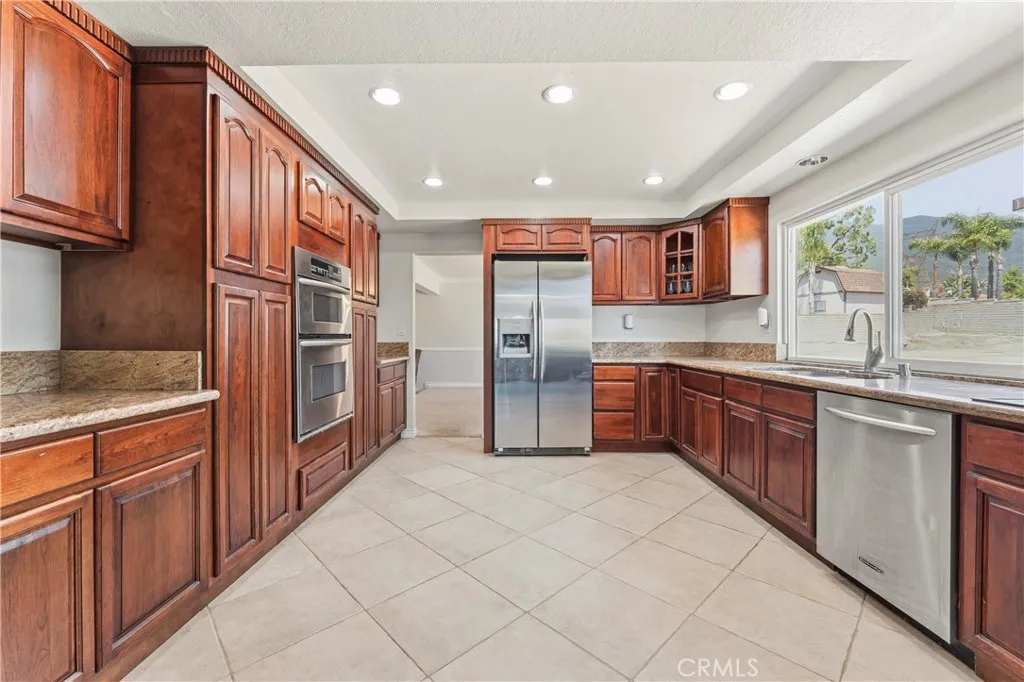 Kitchen to Dining Room