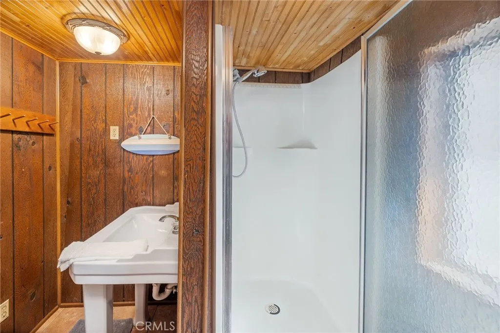 Hall Bathroom