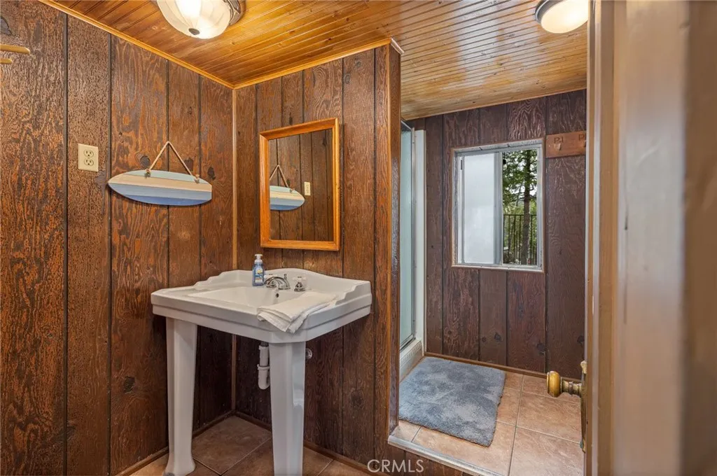 Hall Bathroom