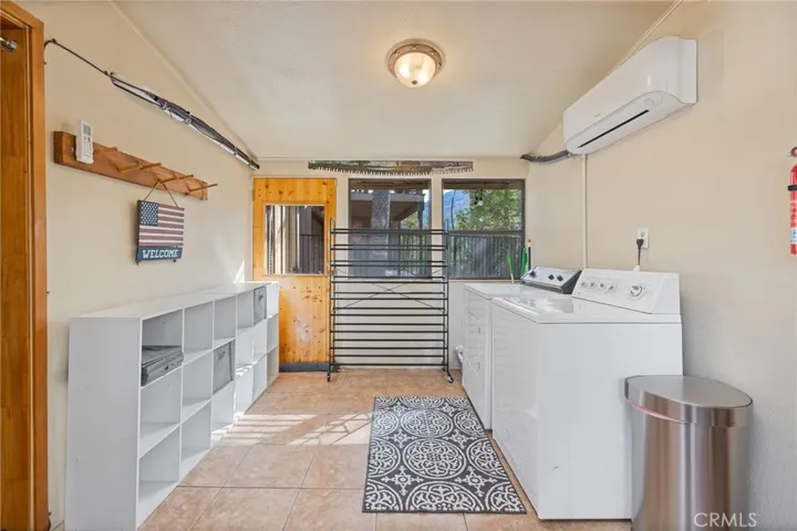 Laundry / Mud Room