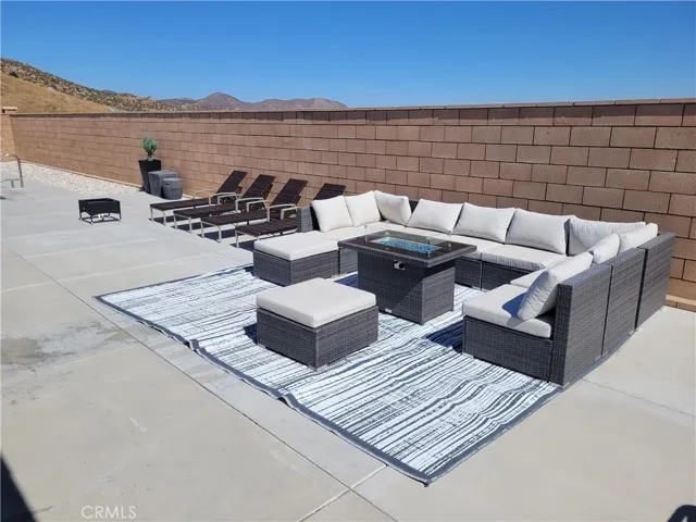 Rear yard living space with gas for barbeque