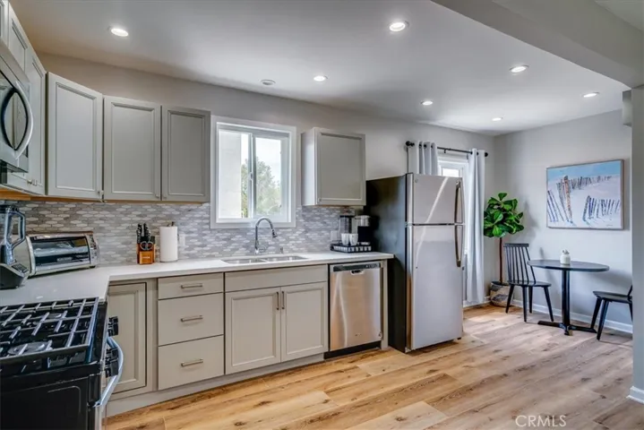 323 Culver Boulevard, Playa Del Rey, California 90293