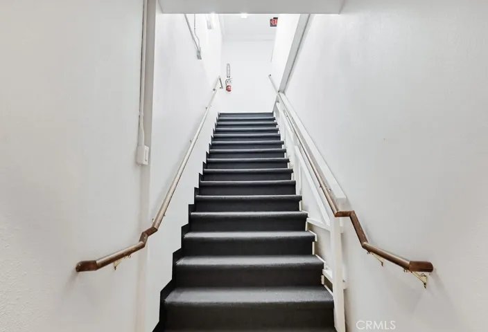 129 W 5th Street, Long Beach, California 90802