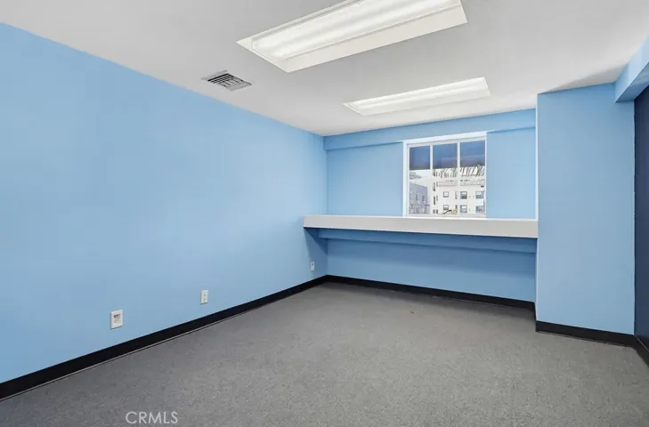 129 W 5th Street, Long Beach, California 90802