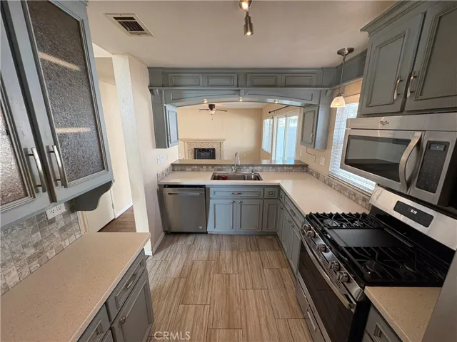 28561 Foxboro Lane, Highland, California 92346