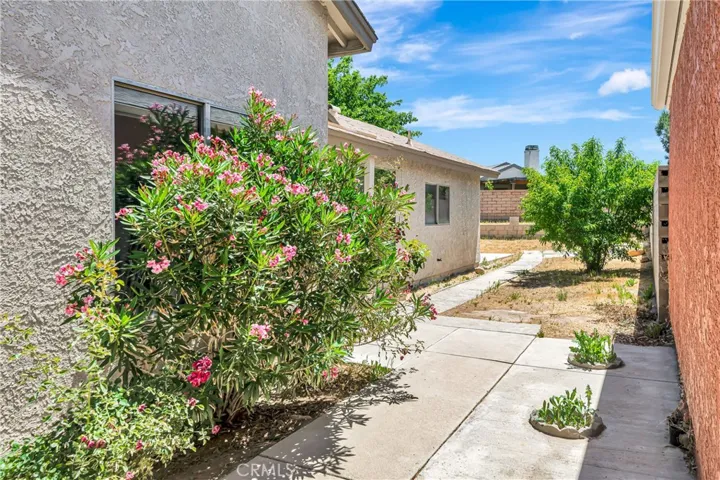 2820 E Avenue S S, Palmdale, California 93550
