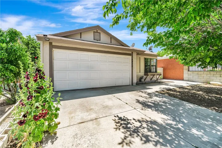 2820 E Avenue S S, Palmdale, California 93550