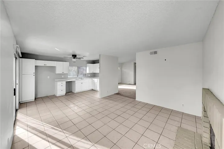 2820 E Avenue S S, Palmdale, California 93550