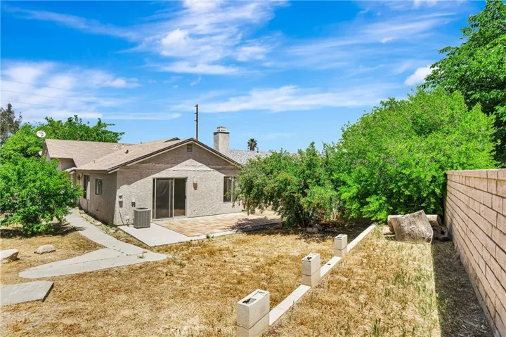 2820 E Avenue S S, Palmdale, California 93550