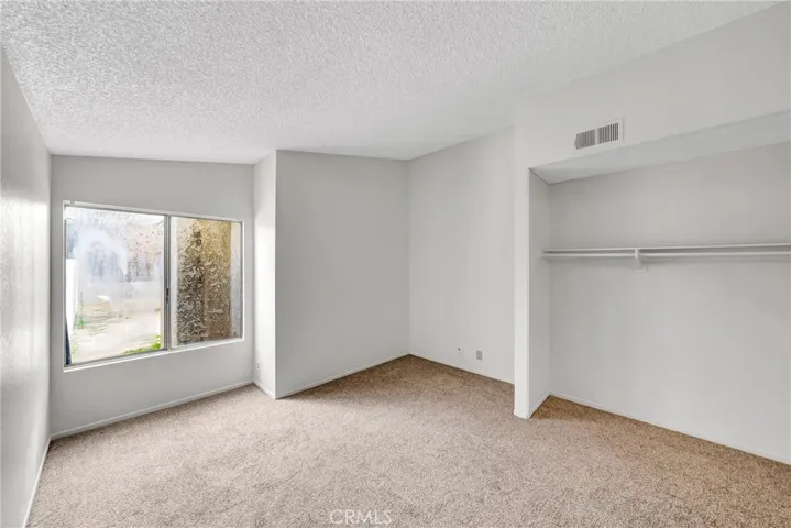 2820 E Avenue S S, Palmdale, California 93550