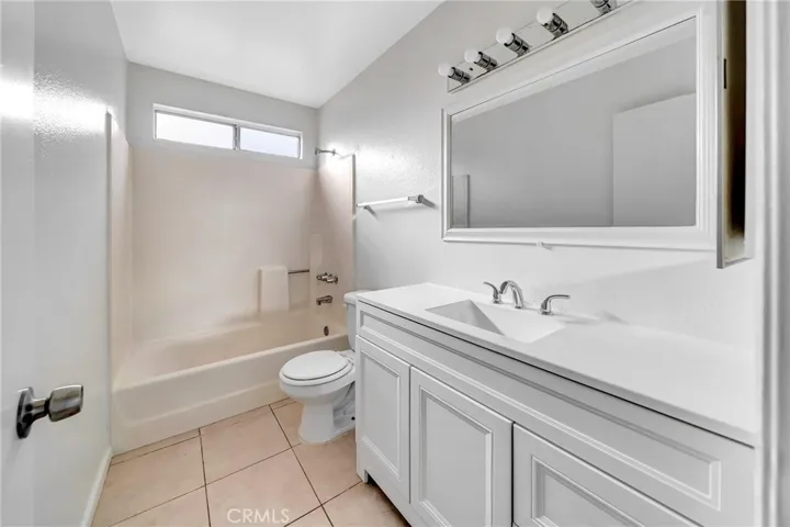 2820 E Avenue S S, Palmdale, California 93550