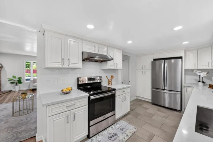 10380 Lockwood Drive, Cupertino, California 95014