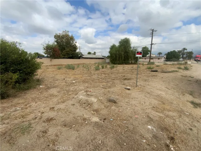 25338 4th, San Bernardino, California 92410