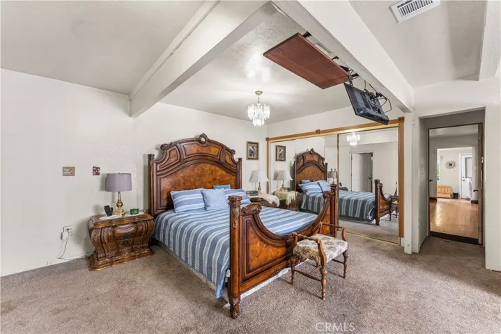 Main House primary Bedroom