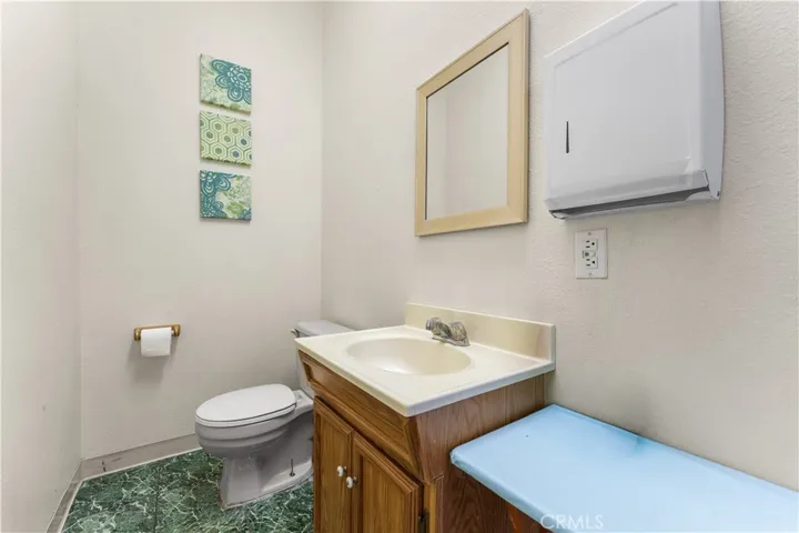 Family Hall Bathroom 1