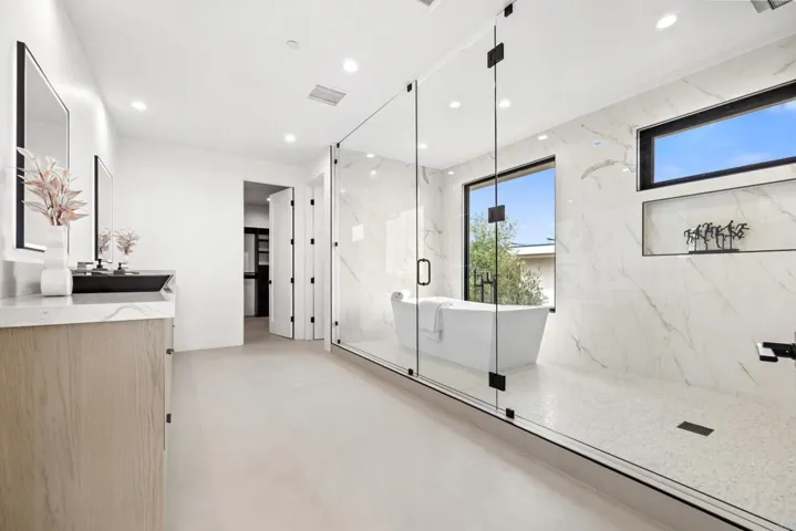 3794 Highland Drive, Carlsbad, California 92008