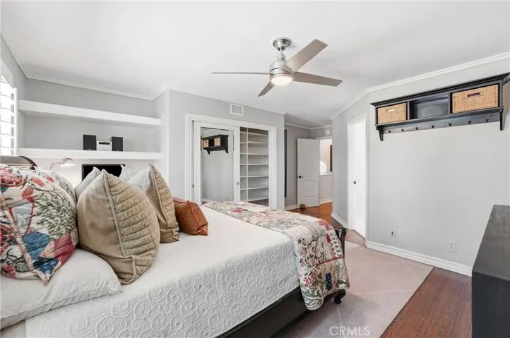 Built-In Desk, Closet Organizer & Fan.  Private Bathroom.