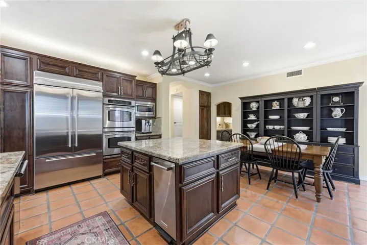 Upgraded Stainless Appliances.