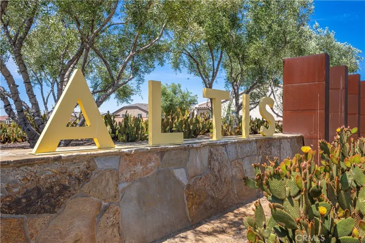 Altis main entrance