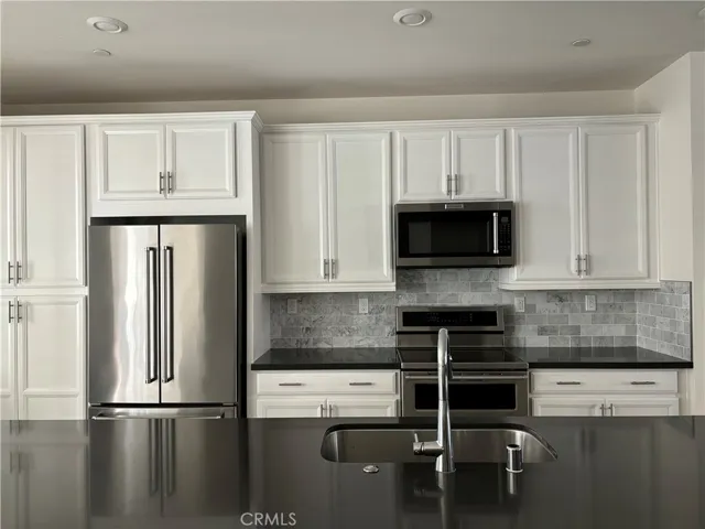 114 Citysquare, Irvine, California 92614