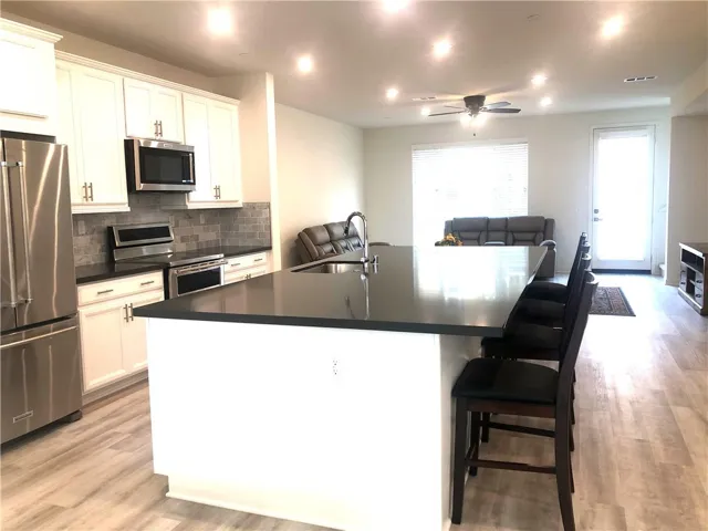114 Citysquare, Irvine, California 92614