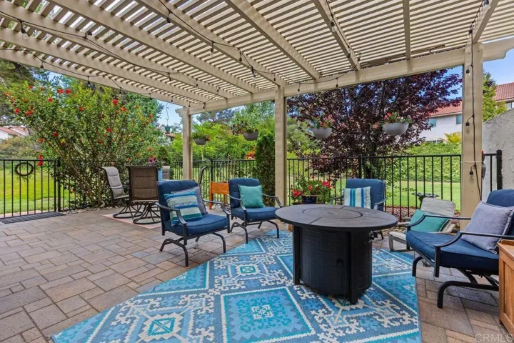 6551 Calle Valperizo, Carlsbad, California 92009
